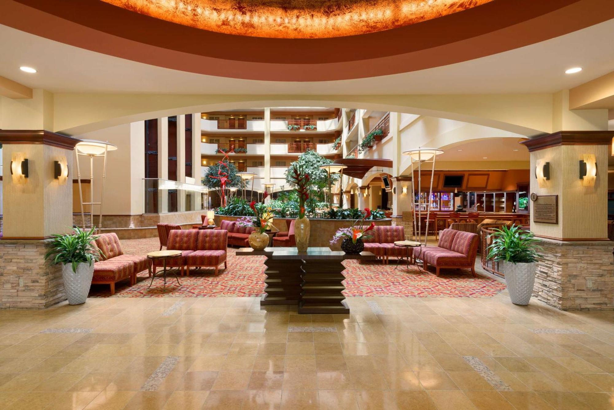 Embassy Suites By Hilton Norman Hotel & Conference Center Exterior foto