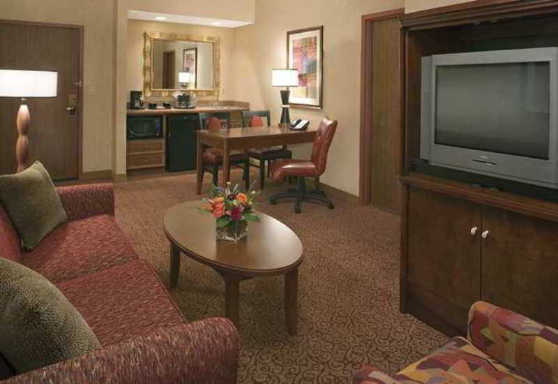 Embassy Suites By Hilton Norman Hotel & Conference Center Zimmer foto
